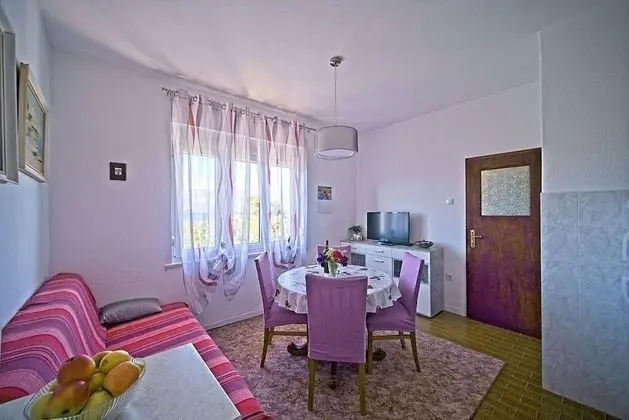 Apart Daire (Pavo - 80 m from beach - A1(5))