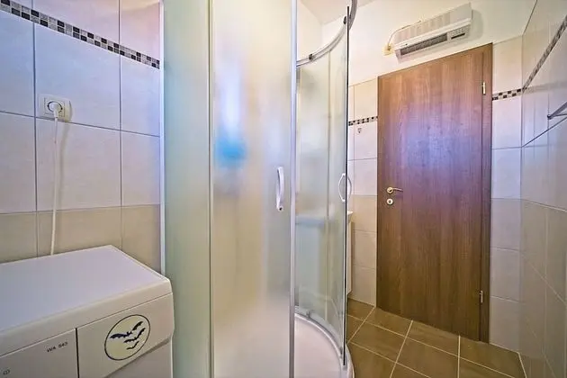 Apart Daire (Pavo - 80 m from beach - A1(5))