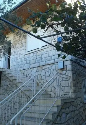 Apart Daire (Pavo - 80 m from beach - A1(5))
