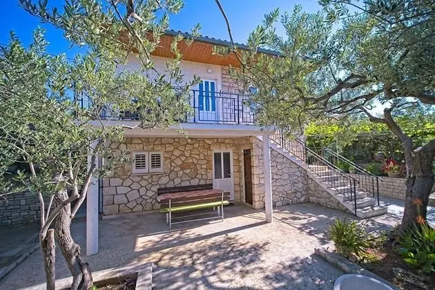 Apart Daire (Pavo - 80 m from beach - A1(5))