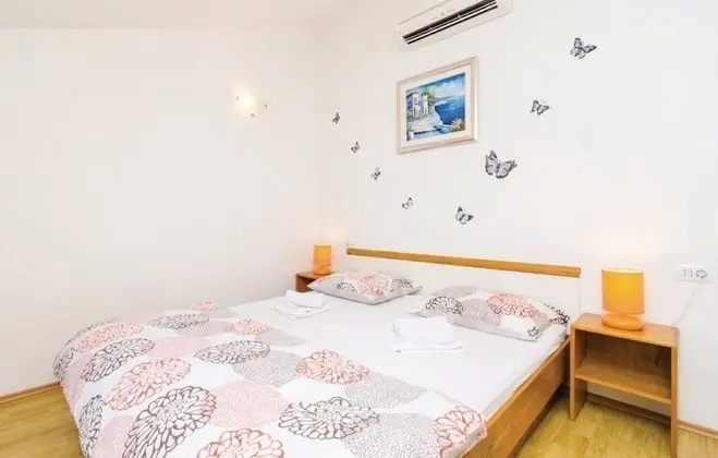 Apart Daire (Pavo - comfortable with parking space)