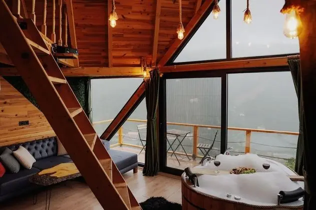 King Suite Room 2