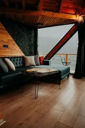 Jakuzili Nature 1 Suite Oda