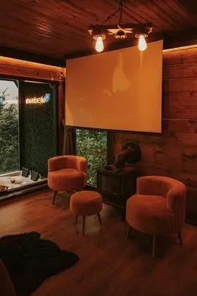 Jakuzili Nature 1 Suite Oda