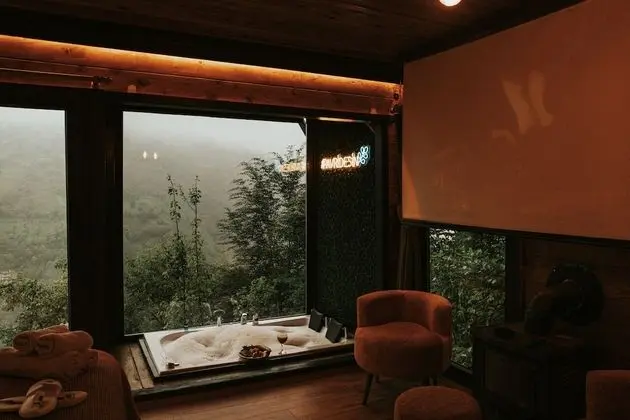 Jakuzili Nature 1 Suite Oda