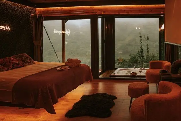 Jakuzili Nature 1 Suite Oda