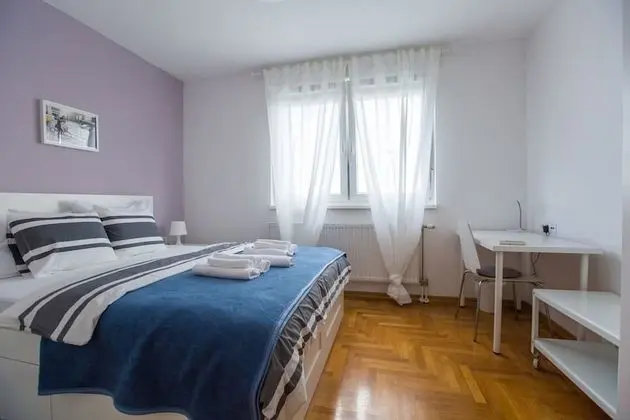 Deluxe Tek Büyük Yataklı Oda, Ortak Banyo (1)