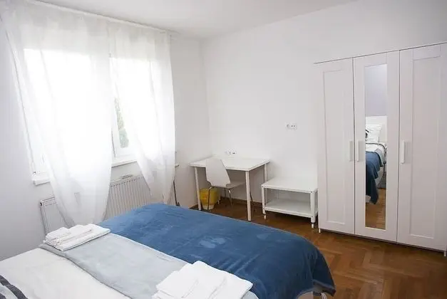 Deluxe Tek Büyük Yataklı Oda, Ortak Banyo (1)