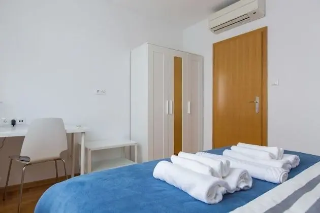 Deluxe Tek Büyük Yataklı Oda, Ortak Banyo (1)