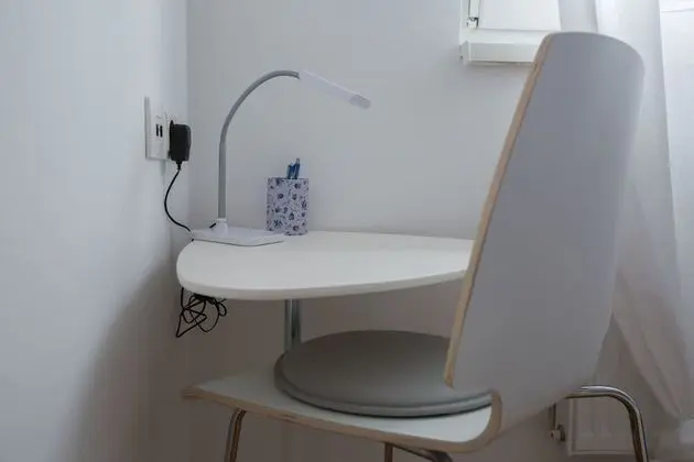 Tek Büyük Yataklı Oda, Ortak Banyo (2)
