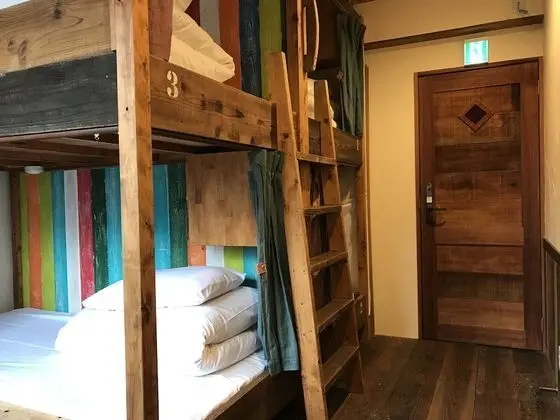 Economy Dört Kişilik Oda, 4 Yatak Odası, Sigara İçilmez, Ortak Banyo (For 1-4 Occupancy)