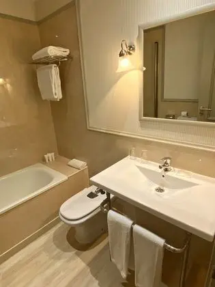 Standard Tek Büyük veya İki Ayrı Yataklı Oda