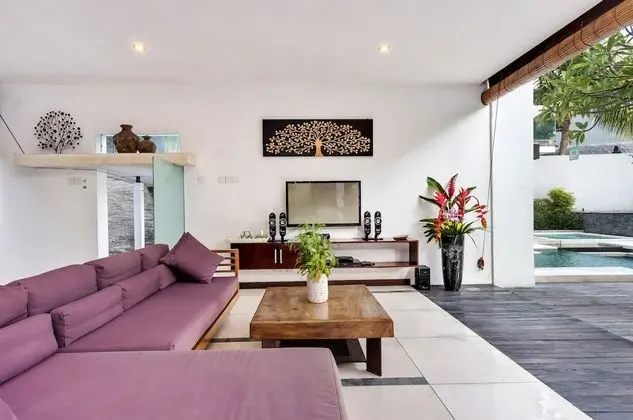 Deluxe Villa, 3 Yatak Odası, Sigara İçilebilir, Havuz Manzaralı
