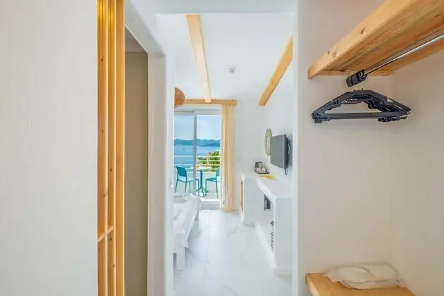 Penthouse Sea View Room