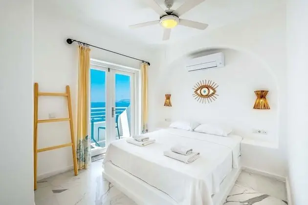 Premium Room with Sea View & Jacuzzi
