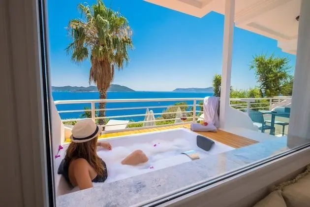 Premium Room with Sea View & Jacuzzi