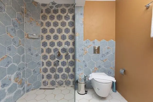 Suite with Spa Bath