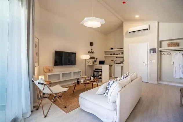 Iki Yatak Odalı Deluxe Suite, Kara veya Havuz Manzaralı, Ortak Havuzlu