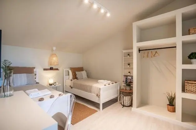 Iki Yatak Odalı Deluxe Suite, Kara veya Havuz Manzaralı, Ortak Havuzlu