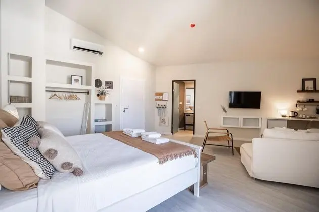 King Suite, Kara ve Havuz Manzaralı, Balkonlu