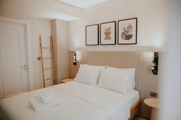 Standart Oda, Sokak Manzaralı