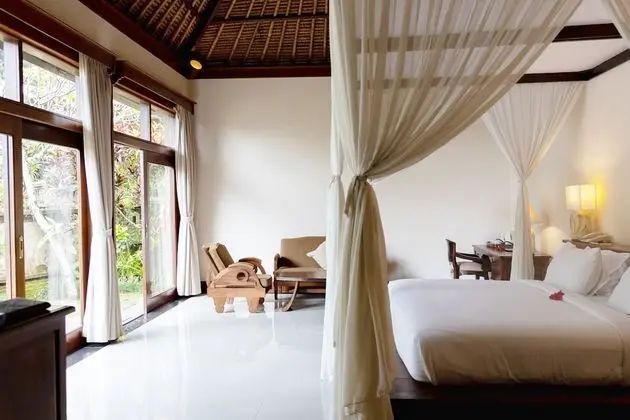One Bedroom Garden Villa with complimentary daily afternoon tea