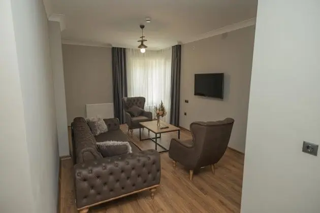 Corner Suite, Göl Manzaralı, Balkonlu