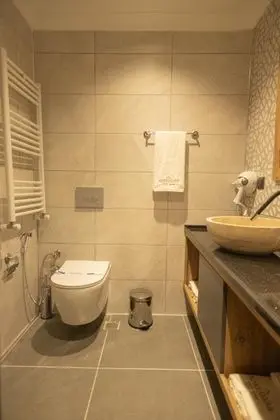 Suite, Göl Manzaralı, Balkonlu