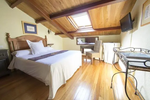 Tek Büyük Yataklı Oda