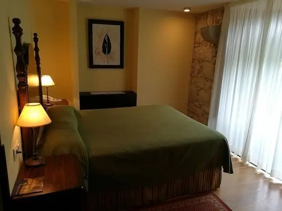 Tek Büyük Yataklı Oda, 1 Çift Kişilik Yatak