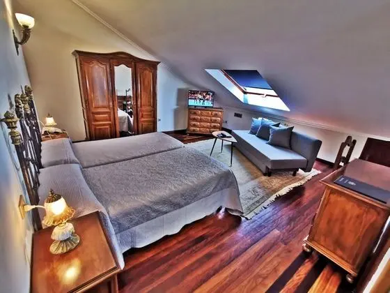 Tek Büyük Yataklı Oda (Attic)