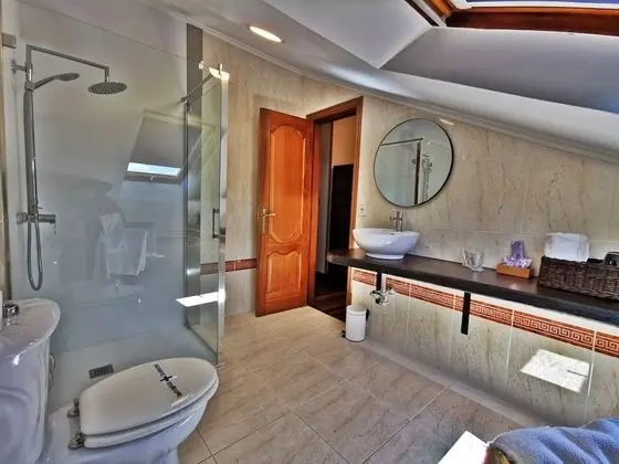 Tek Büyük Yataklı Oda (Attic)