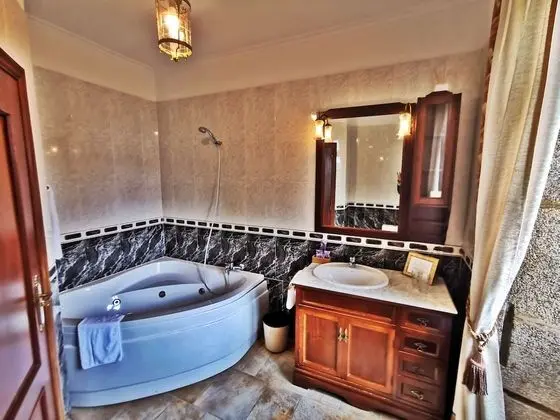 Tek Büyük Yataklı Oda, Sıcak Su Küveti (Special)