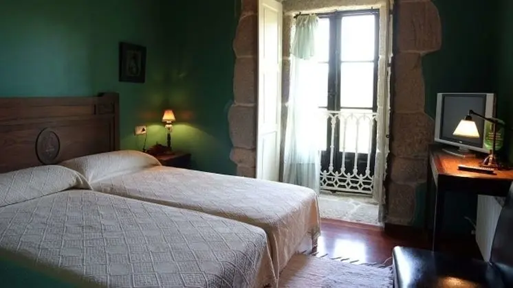 Standard Tek Büyük veya İki Ayrı Yataklı Oda, Bahçe Manzaralı