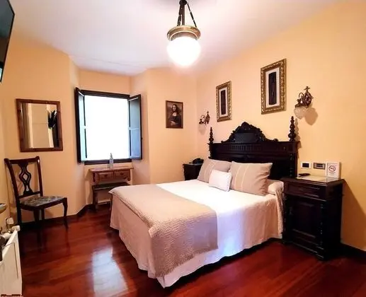 Standard Tek Büyük Yataklı Oda