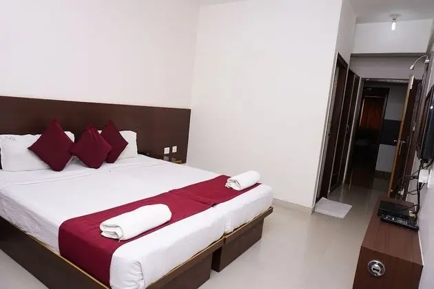 Deluxe Tek Büyük Yataklı Oda, 1 En Büyük (King) Boy Yatak, Engellilere Uygun, Sigara İçilebilir
