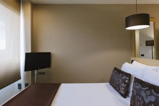 Standard Tek Büyük veya İki Ayrı Yataklı Oda (3 Adults)