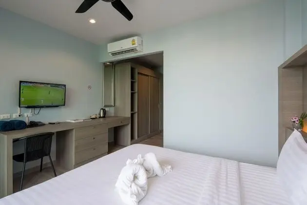 Superior Room - King Bed