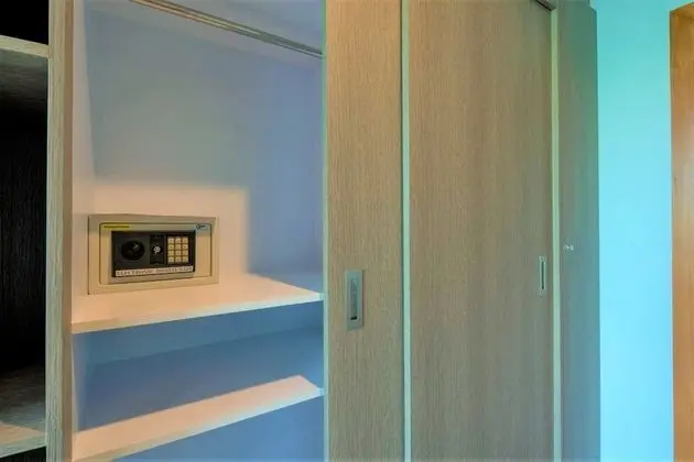 Superior Room - King Bed