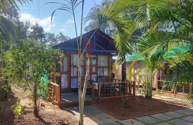 Tek Büyük Yataklı Oda, Kısmi Deniz Manzaralı