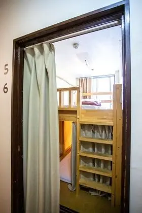 Ortak Ranzalı Oda, Karma Ranzalı Oda (Bunk Beds, Shared Bathroom)