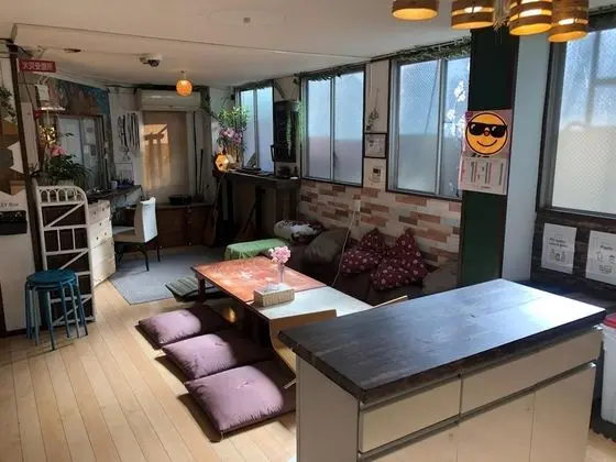 Ortak Ranzalı Oda, Karma Ranzalı Oda (Bunk Beds, Shared Bathroom)