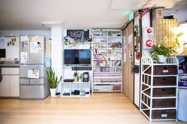 Ortak Ranzalı Oda, Karma Ranzalı Oda (Bunk Beds, Shared Bathroom)