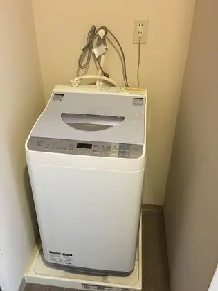 Tek Kişilik Oda, Sigara İçilebilir