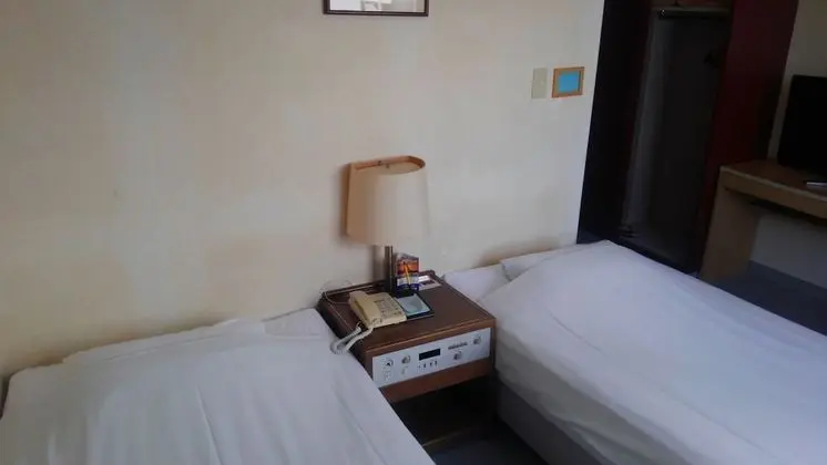 Tek Kişilik Oda, Sigara İçilebilir
