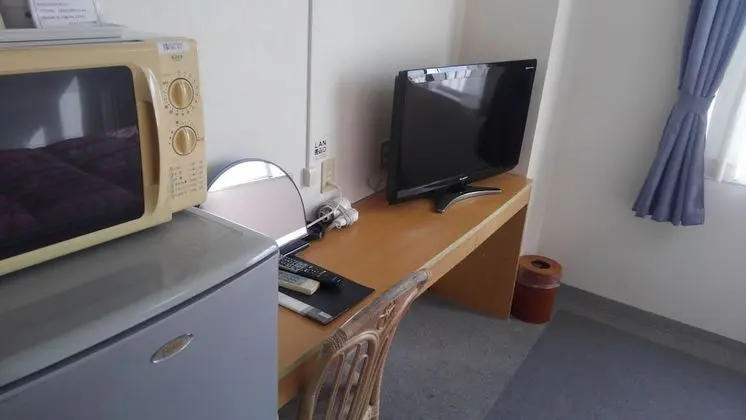 Tek Kişilik Oda, Sigara İçilebilir