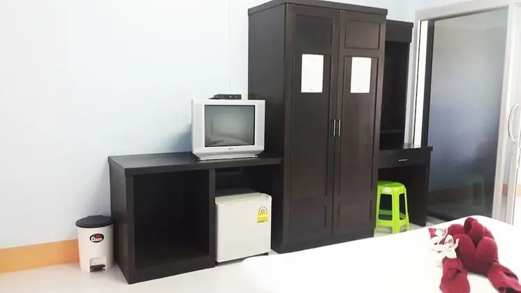 Triple Room  Air-Condition