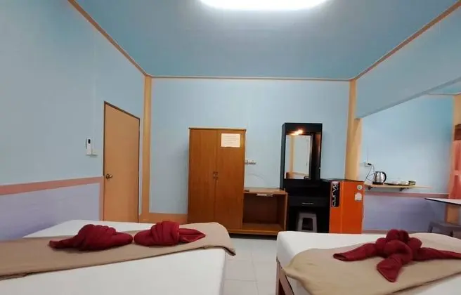 Triple Room  Air-Condition