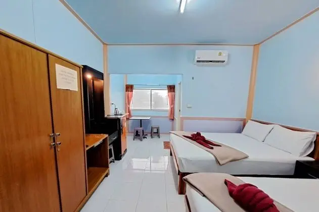 Triple Room  Air-Condition
