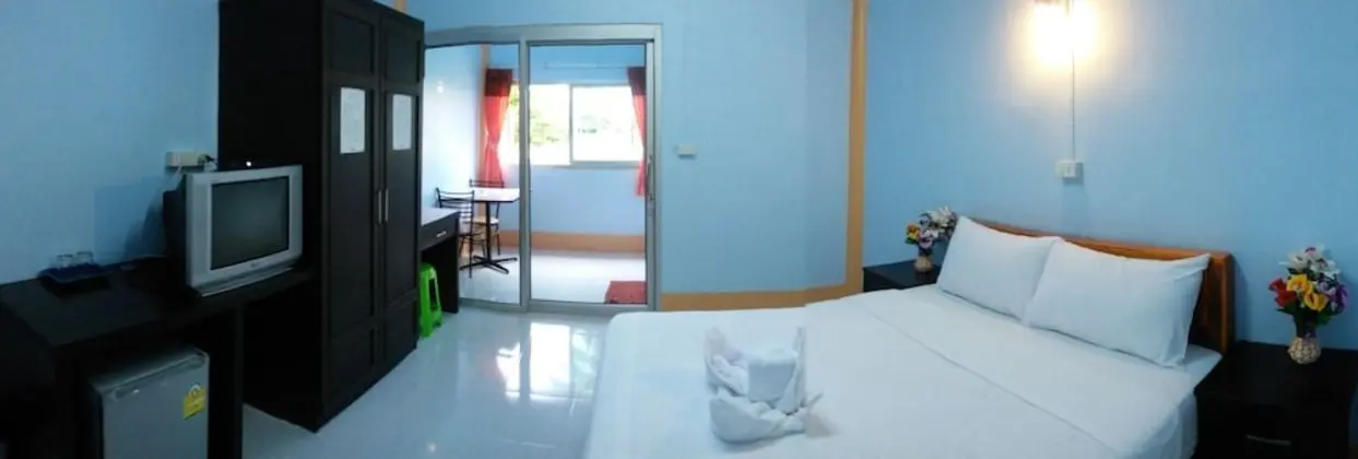 Triple Room  Air-Condition